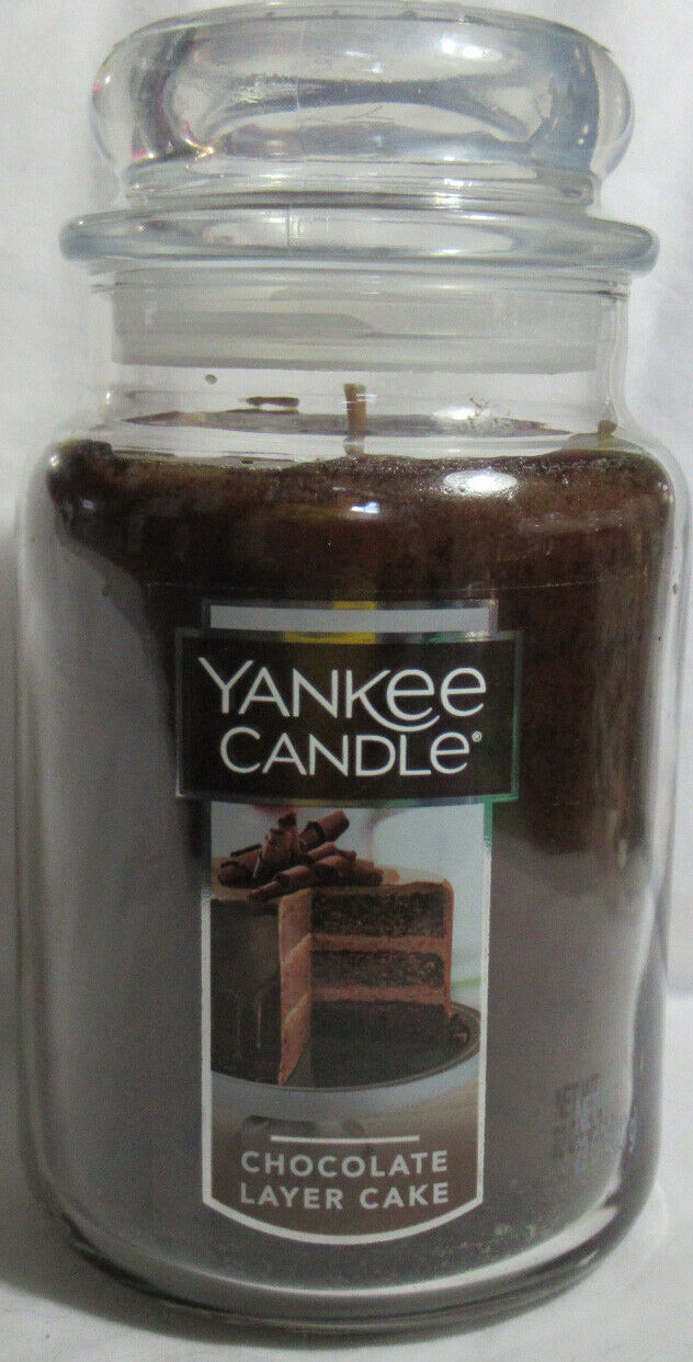 Yankee Candle Large Jar Candle 110-150 hrs 22 oz CHOCOLATE LAYER CAKE Food/Spice
